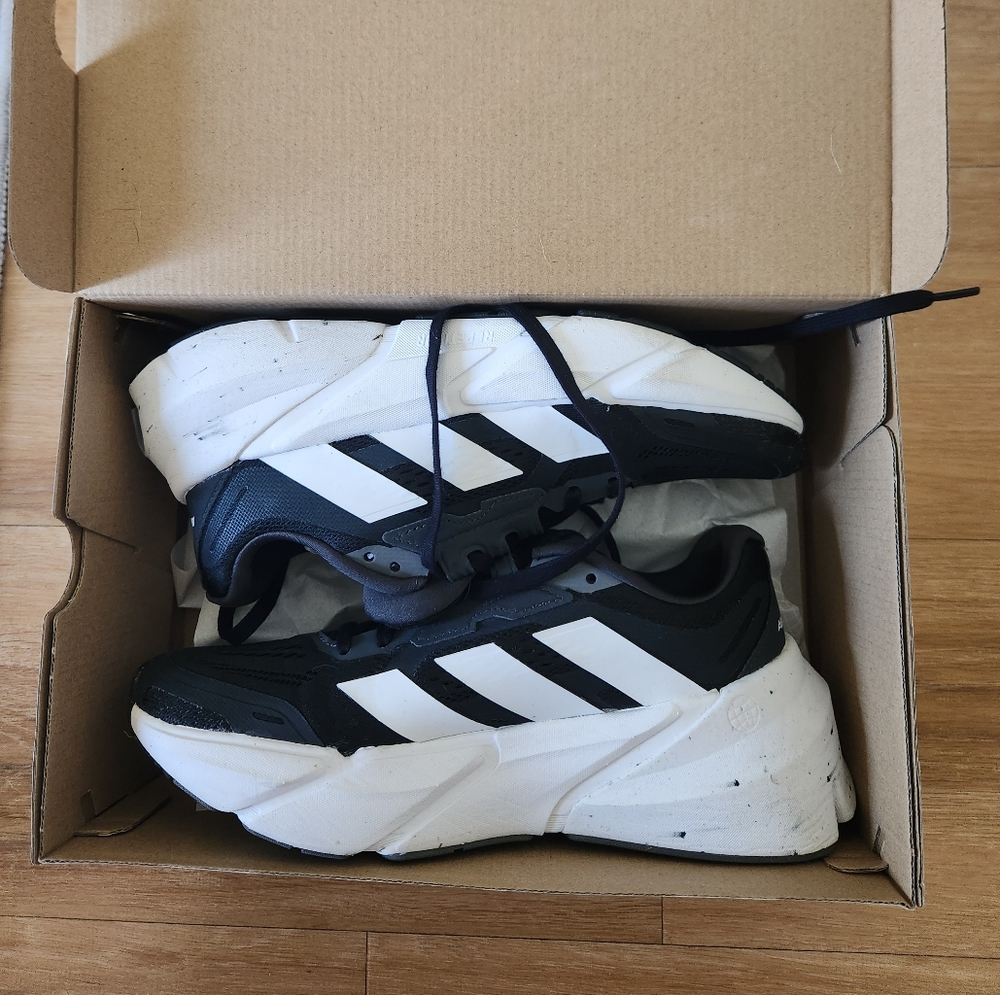 Adidas sneaker